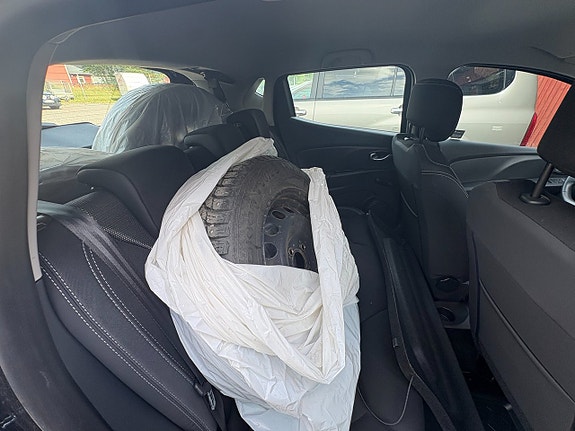 Renault Clio 9 of 9