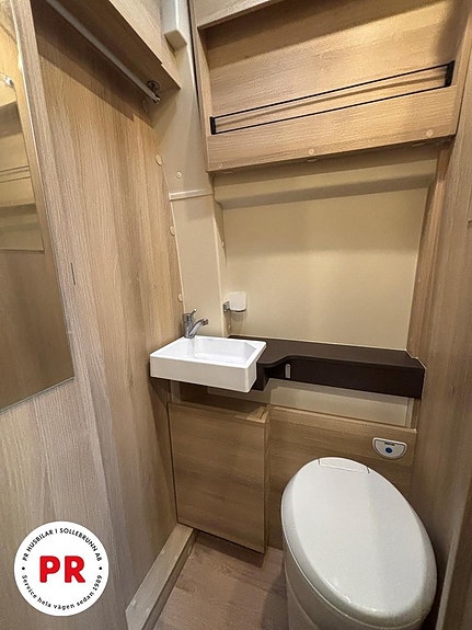 Dreamer Living Van 7 of 11