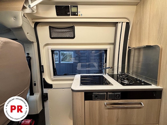 Dreamer Living Van 5 of 11
