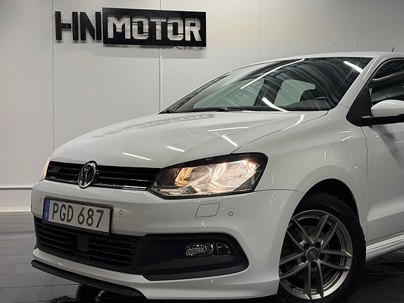 Volkswagen Polo 2 of 5