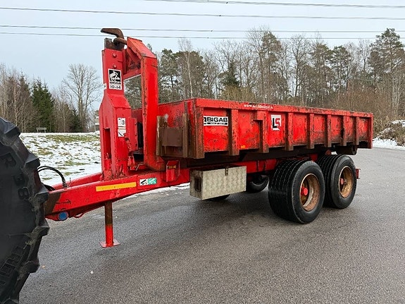 Bigab 10-14 Lastväxlarvagn med schaktflak