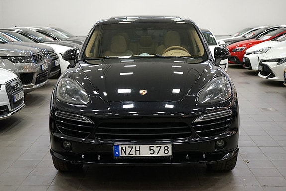 Porsche Cayenne 7 of 25