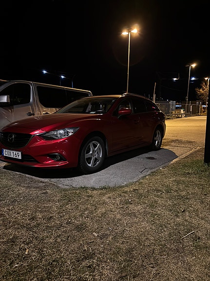 Mazda 6 4 of 6