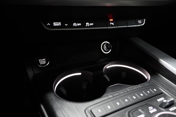 Audi A4 21 of 27