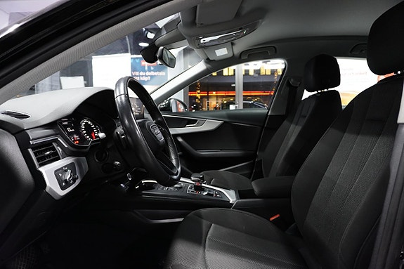 Audi A4 9 of 27