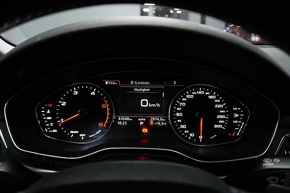 Audi A4 23 of 27