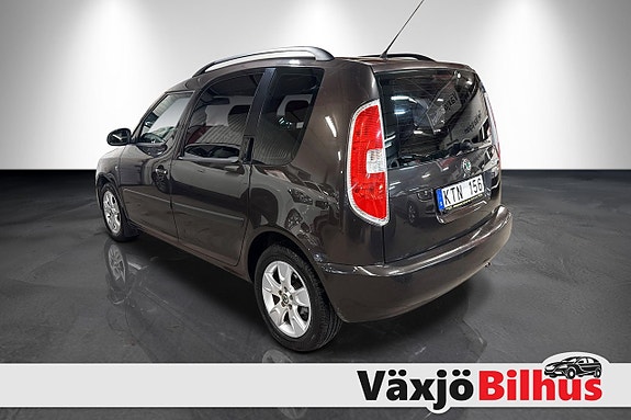 Skoda Roomster 2 of 10