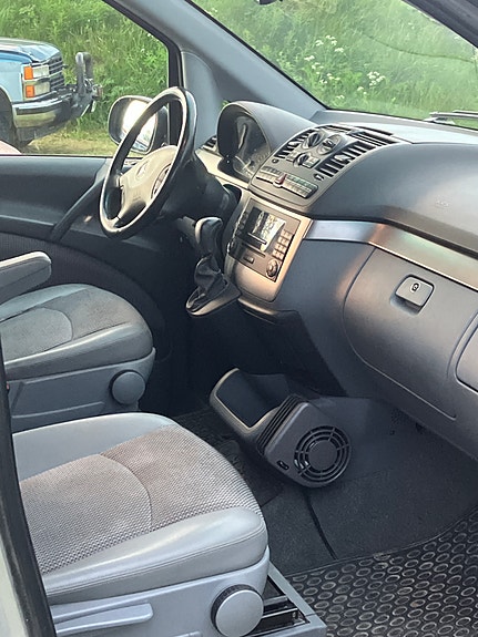 Mercedes-Benz Viano 4 of 5