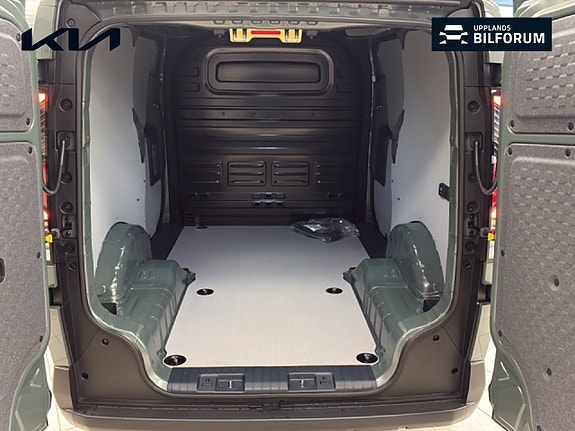 Kia PV5 14 of 21