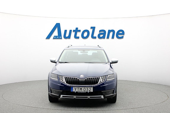 Skoda Octavia Scout 3 of 26