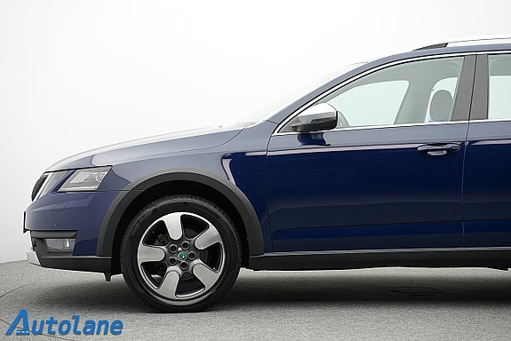 Skoda Octavia Scout 12 of 26