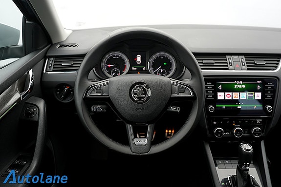 Skoda Octavia Scout 20 of 26