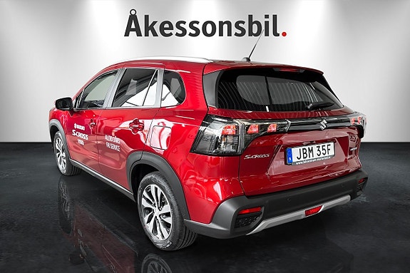 Suzuki S-Cross 3 of 5