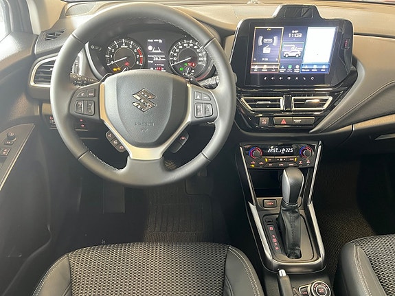Suzuki S-Cross 12 of 13