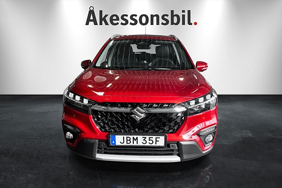 Suzuki S-Cross 2 of 5