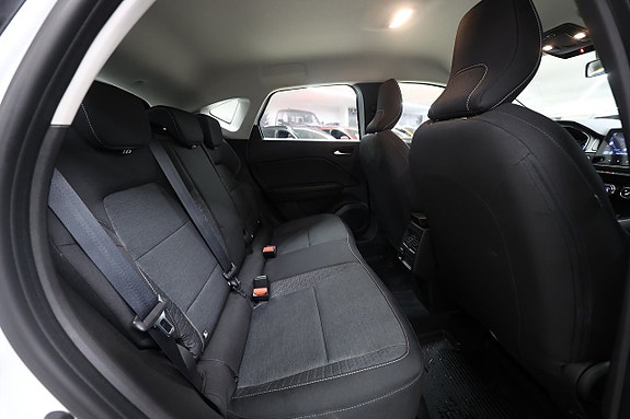 Renault Captur 12 of 21