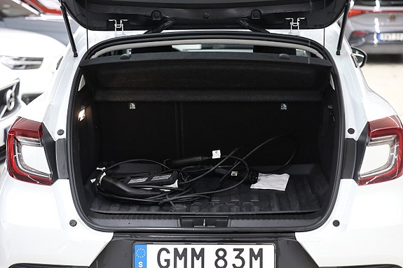 Renault Captur 10 of 21