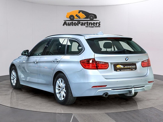 BMW 318 4 of 5