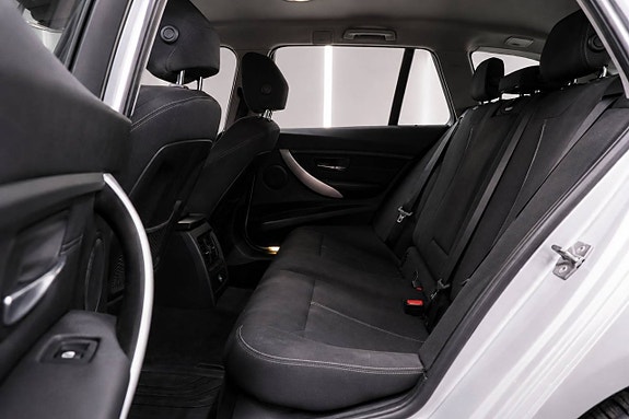 BMW 318 7 of 17