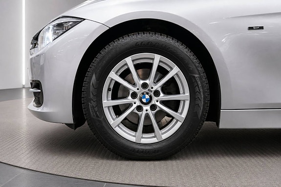 BMW 318 5 of 17