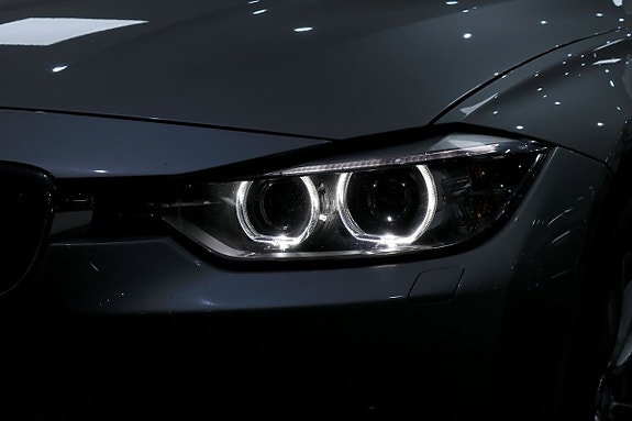 BMW 318 13 of 17