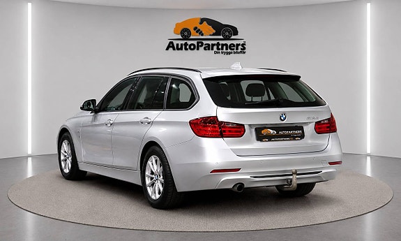BMW 318 3 of 17