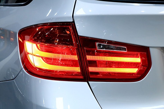 BMW 318 10 of 17
