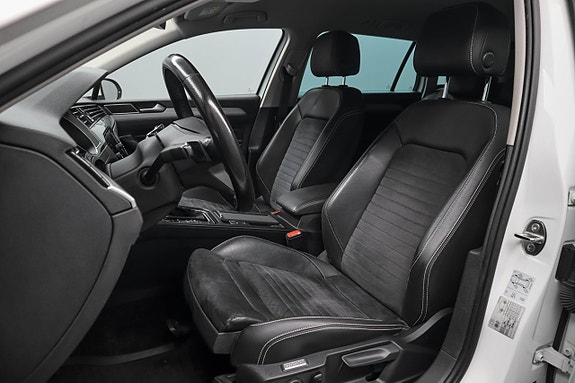 Volkswagen Passat 9 of 27