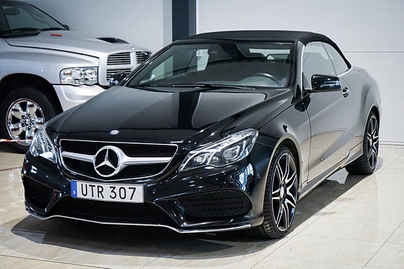 Mercedes-Benz E200 2 of 5