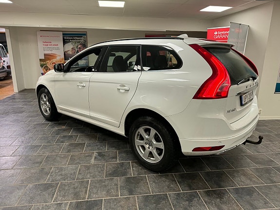 Volvo XC60 4 of 5
