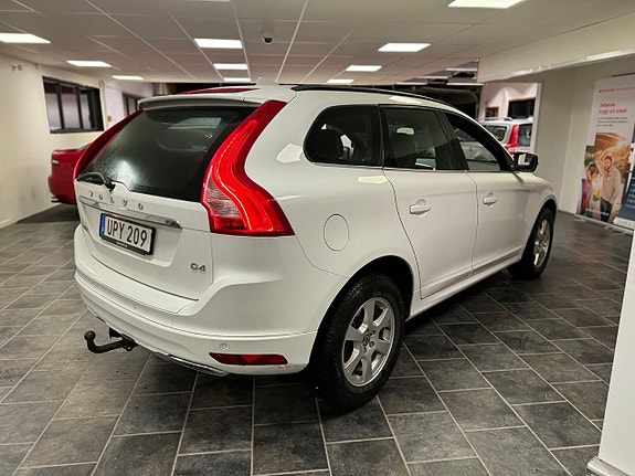 Volvo XC60 5 of 5