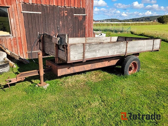 Traktorkärra med tipp