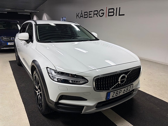 Volvo V90 Cross Country