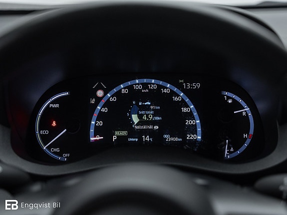 Toyota Yaris Cross 15 of 27