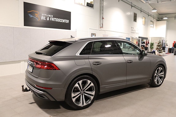 Audi Q8 4 of 11