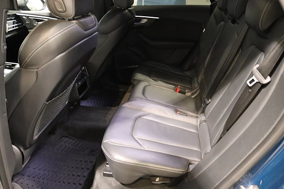Audi Q8 8 of 11