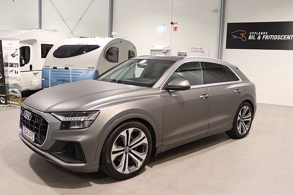 Audi Q8 2 of 11