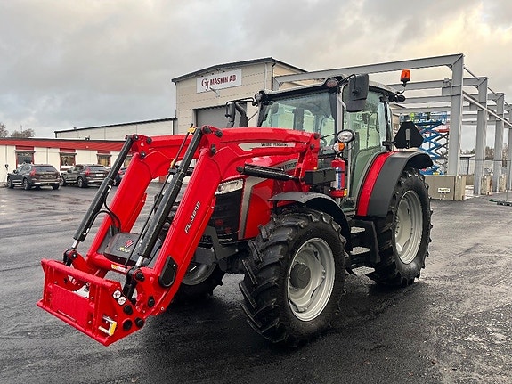 Massey Ferguson 5M.95 DYNA-4 ESSENTIAL