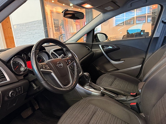 Opel Astra 11 of 17