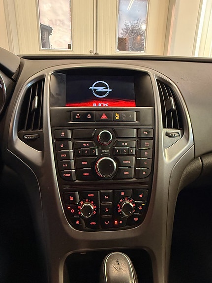 Opel Astra 16 of 17