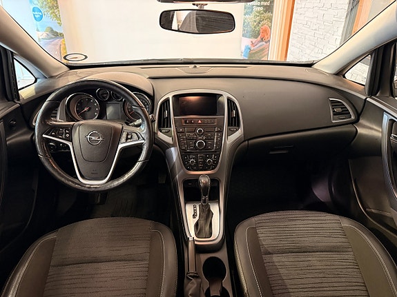Opel Astra 13 of 17