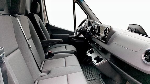 Mercedes-Benz Sprinter 208 4 of 5