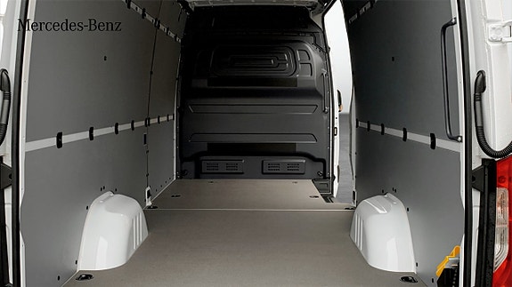 Mercedes-Benz eSprinter 420 9 of 9