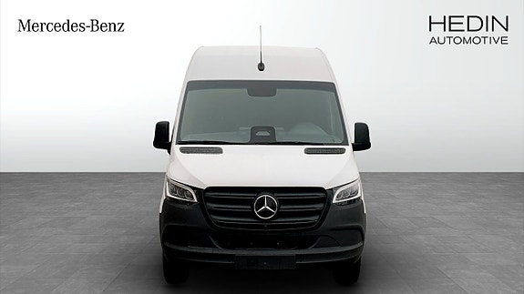 Mercedes-Benz eSprinter 420 8 of 9