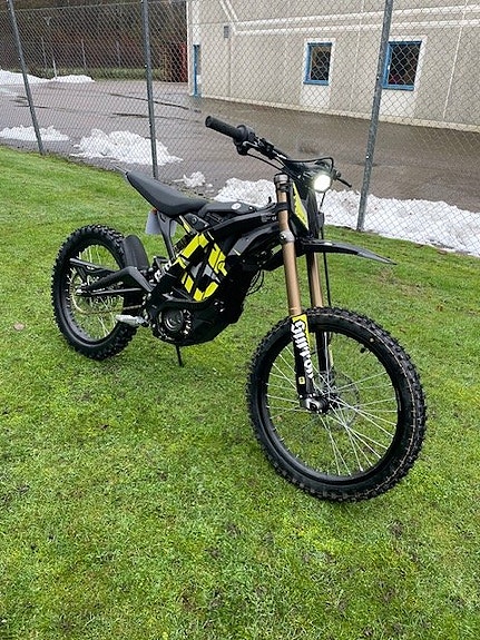 Sur Ron LIGHT BEE X "FINNS HEMMA FÖR PROVKÖRNING"