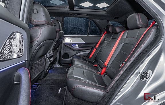 Mercedes-Benz GLE53 22 of 24