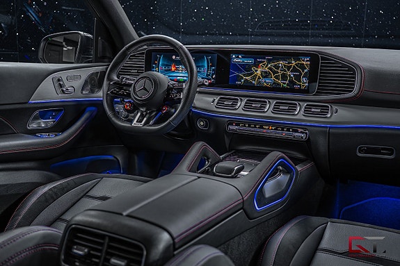 Mercedes-Benz GLE53 21 of 24