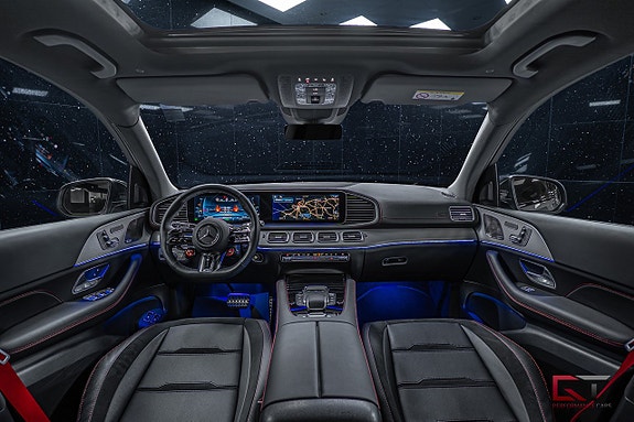 Mercedes-Benz GLE53 17 of 24