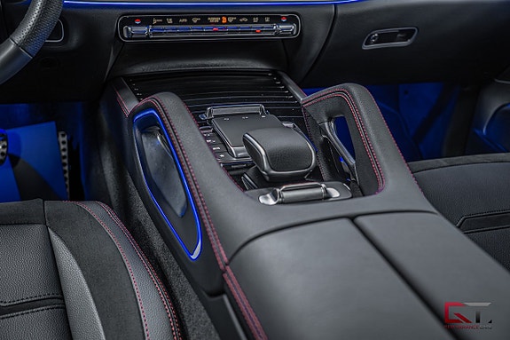 Mercedes-Benz GLE53 18 of 24