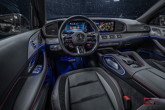 Mercedes-Benz GLE53 12 of 24